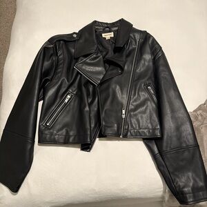 Elegant Black Leather Biker Jacket